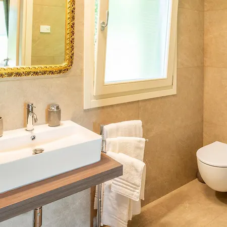 Alloggio per agriturismo Rovertondo Costermano
